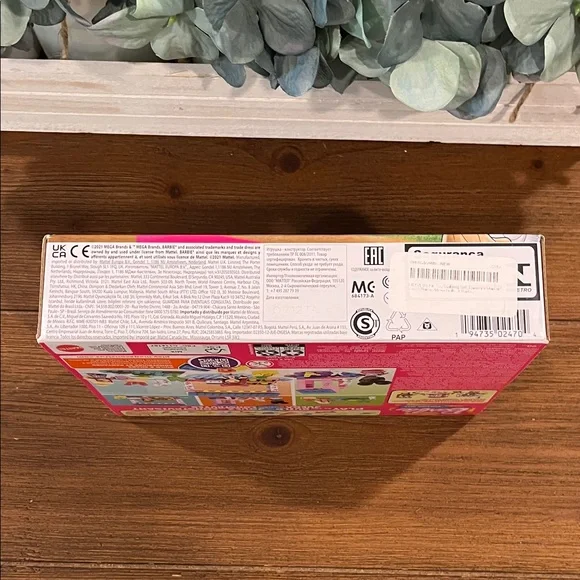 NWT Barbie Mega Building Set - Colorful Market Adventure - Picture 7 of 9